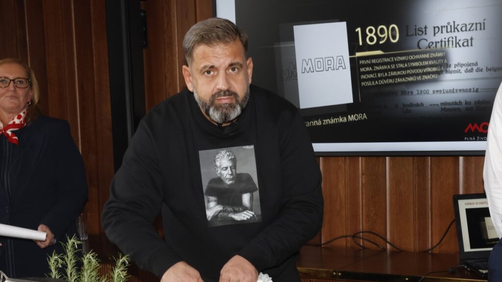 Po operaci srdce sbalil šéfkuchař Kašpárek své ženě kufry