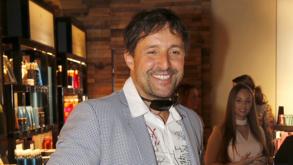 Krasavec z Rodinných pout má vyděláno. Tomáš Krejčíř si užívá už jen farmaření