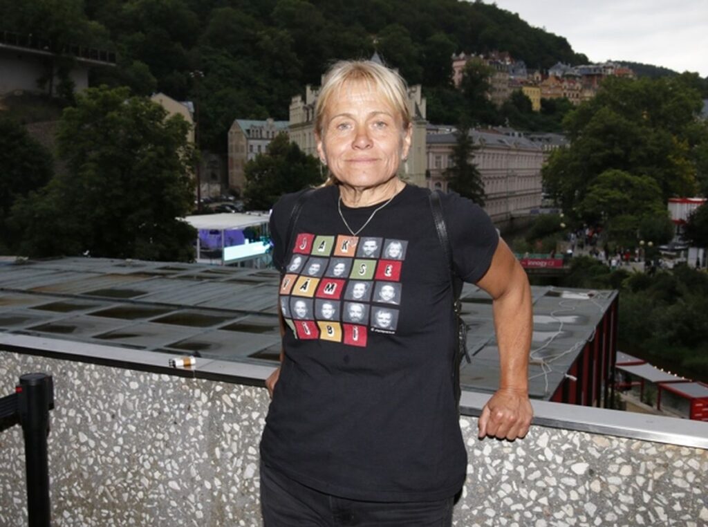 Jak dnes vypadá Pavla Tomicová? O 35 kilo lehčí herečka si udržuje postavu jako dvacítka