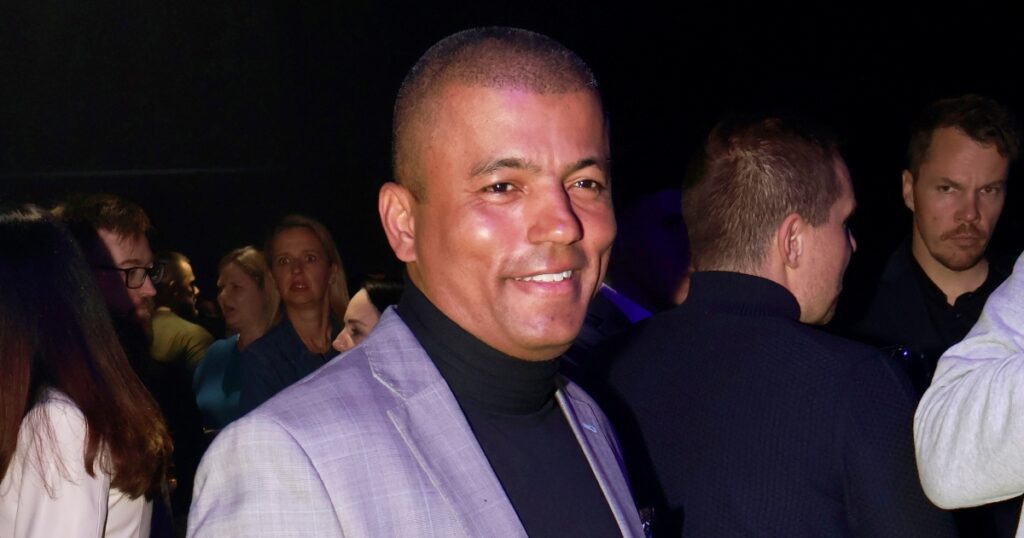 Rey Koranteng je pyšný na své 3 krásné dcery. Nejstarší jako by mu z oka vypadla a již slaví úspěchy