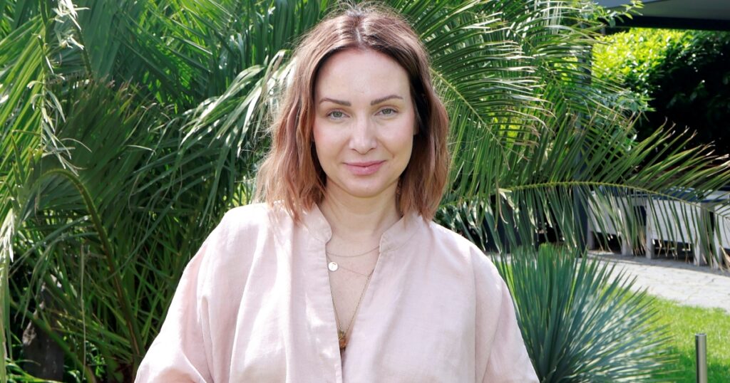 Veronika Arichteva truchlí nad ztrátou chlapečka. Veřejnost prosí o klid a celebrity jí přejí mnoho sil