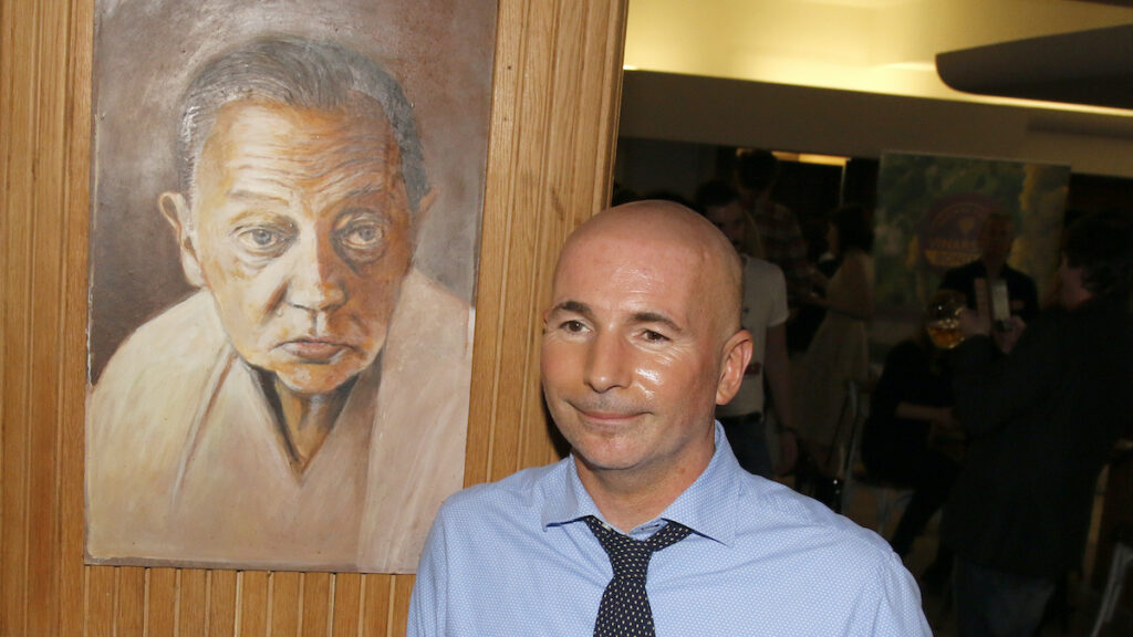 Rudolf Hrušínský nejmladší z Discopříběhu má doma nádhernou manželku. Úspěšná je však mimo herectví