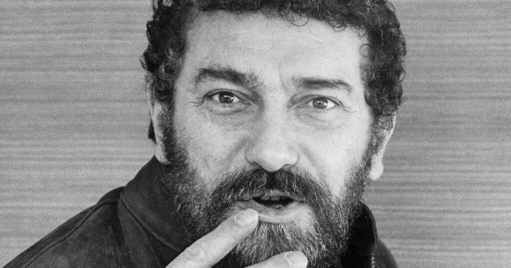 Z vnuka Waldemara Matušky vyrostl sympatický muž. Svoji ženu a malé dítě vyměnil za slavnou herečku