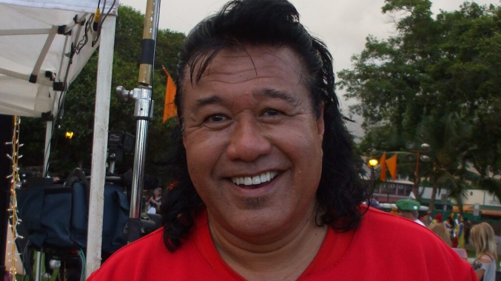 Bobby Sixkiller ze seriálu Odpadlík oslavil už 70 let. Na herci je věk znát, ale šediny mu sluší