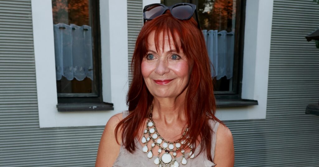 Ljuba Krbová po 2 rozvodech konečně našla osudovou lásku. Jejím manželem je slavný knižní autor