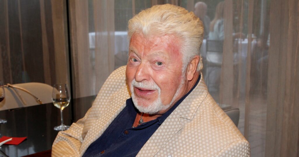 Jak bydlí Milan Drobný: Luxusní dům ho stál veškeré úspory. Musel i prodat chalupu