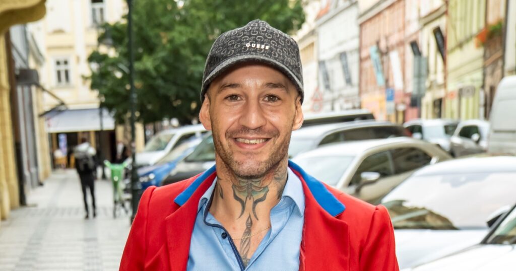 Jak dnes žije Sámer Issa: Bouřlivé období má za sebou, ukázal i svůj extravagantní domov