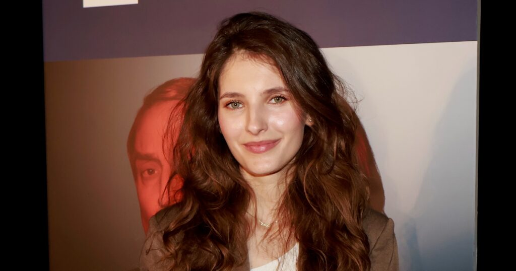 Sara Sandeva se po dlouhé nemoci vrátila na sociální sítě. Fanoušci spekulují o těhotenství