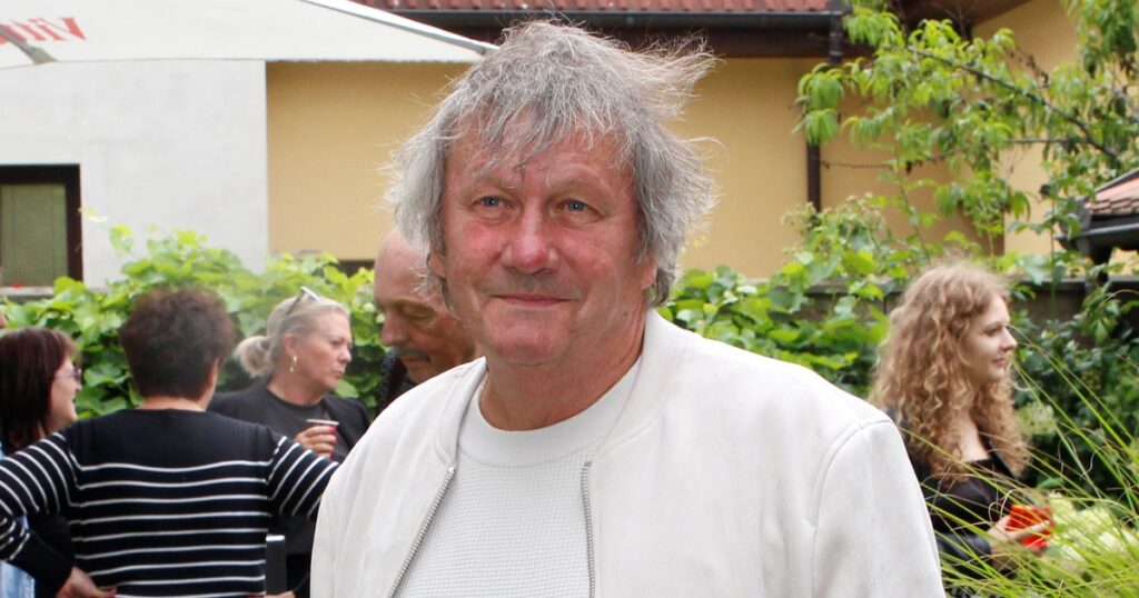 Standa Hložek vzpomíná na sprostou zradu: Kvůli písni ve Slunce, seno se chtěl propadnout hanbou