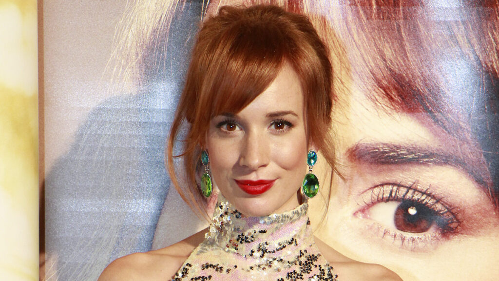 Táňa Pauhofová žije s o 10 let mladším mužem v moderní vile. Zbourala kvůli ní dědečkův dům