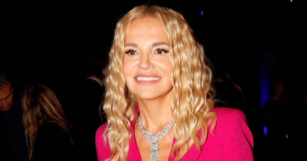 Dara Rolins musí opět reagovat na „cizí ženu“, se kterou odešel Pavel Nedvěd. Prý jde o její kamarádku