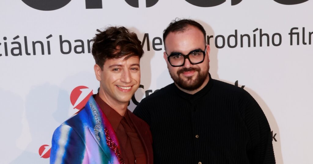 Milan Peroutka po vztahu s Tomešovou překvapil odhalením své orientace. Dnes s manželem touží po miminku