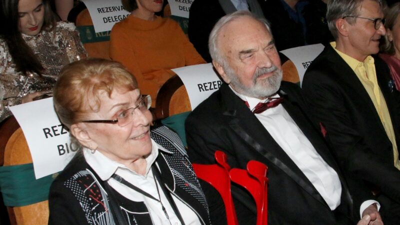 Fotografie Zdeňka Svěráka s manželkou