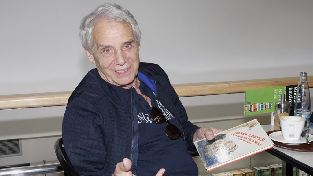 Josef Laufer spolupracoval s StB z vlastního přesvědčení. Jeho politická píseň dodnes vzbuzuje vztek