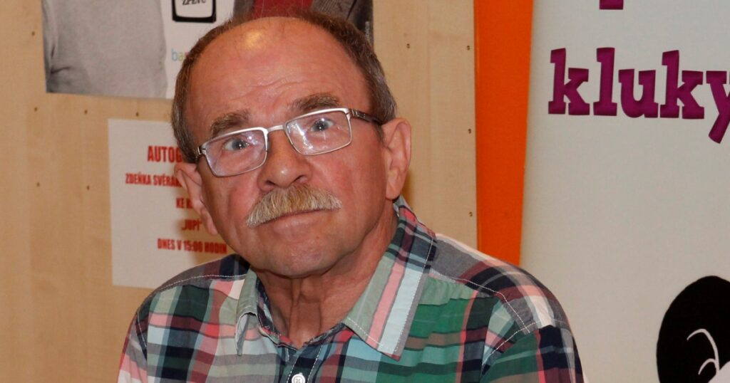 Nechybělo mnoho a Jaroslav Uhlíř by se nikdy nenarodil. Pokus o potrat se na něm prý podepsal