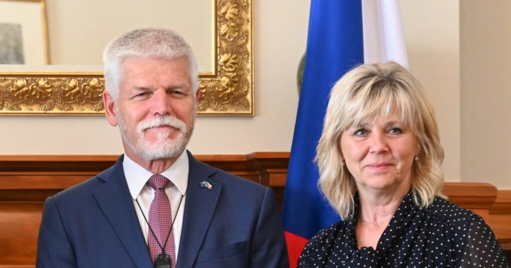 Módní policie na udílení státních vyznamenání: Eva Pavlová zabodovala a zazářila také Alena Schillerová