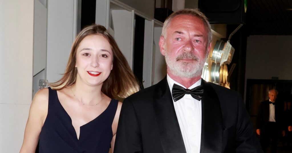 Jiří Dvořák po bolestivých rozvodech snad konečně našel tu pravou: S mladší partnerkou se ukázal už 2x