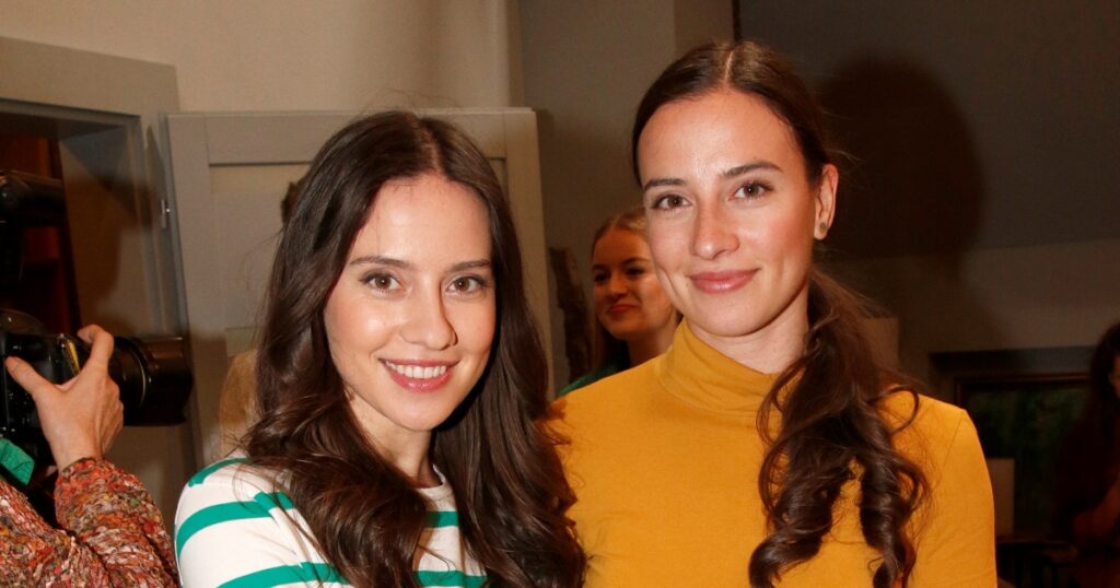 Herečka Bára Černá pochází z dvojčat: Se svou sestrou si zahrála i v reklamě s Bradem Pittem